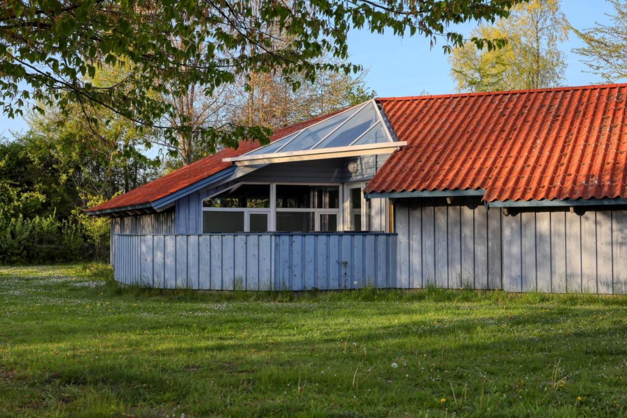 Kranich Ferienhaeuser Mit Innenpool Hohendorf  エクステリア 写真