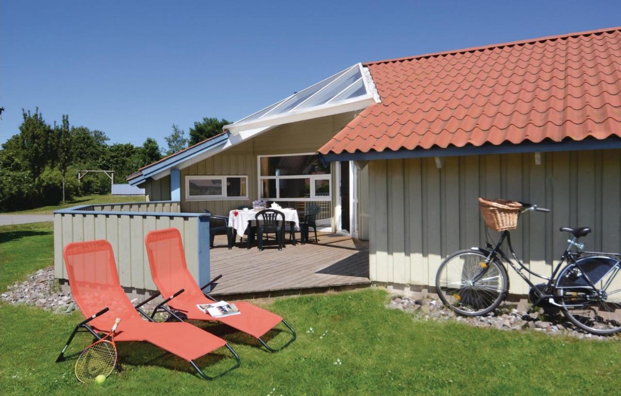 Kranich Ferienhaeuser Mit Innenpool Hohendorf  エクステリア 写真