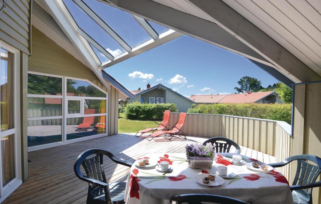 Kranich Ferienhaeuser Mit Innenpool Hohendorf  エクステリア 写真