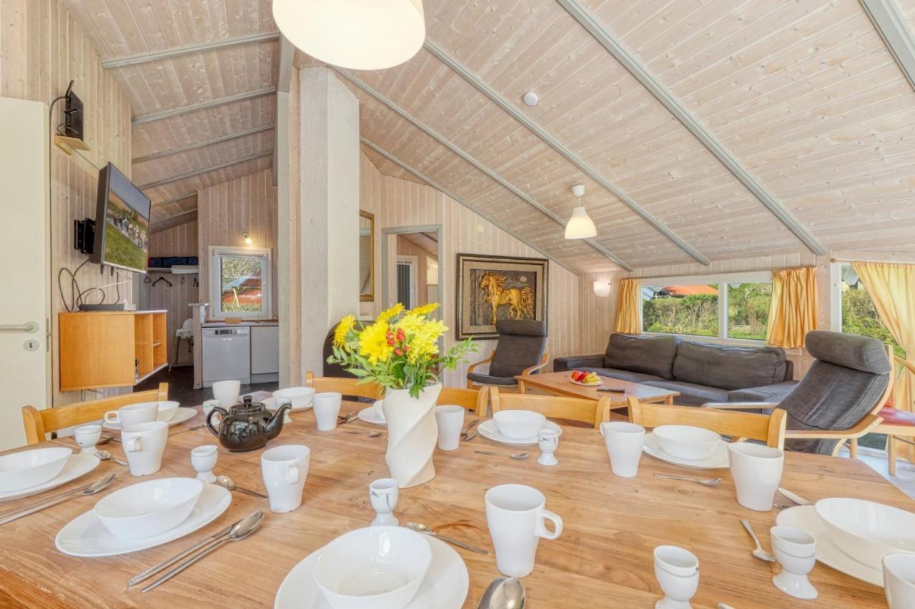 Kranich Ferienhaeuser Mit Innenpool Hohendorf  エクステリア 写真