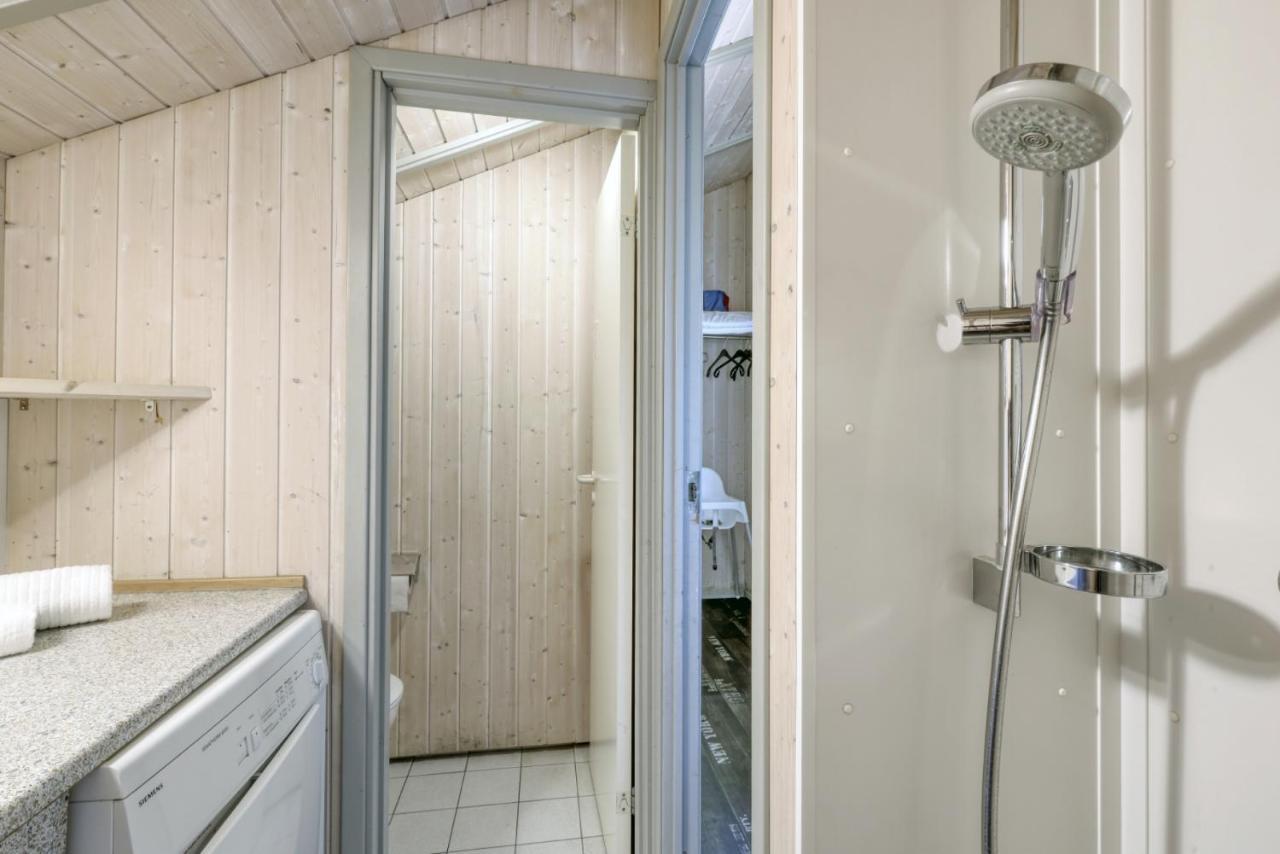 Kranich Ferienhaeuser Mit Innenpool Hohendorf  エクステリア 写真